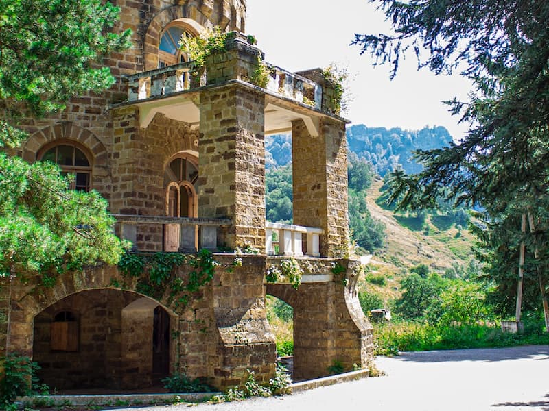 Mobile App Development with React Native